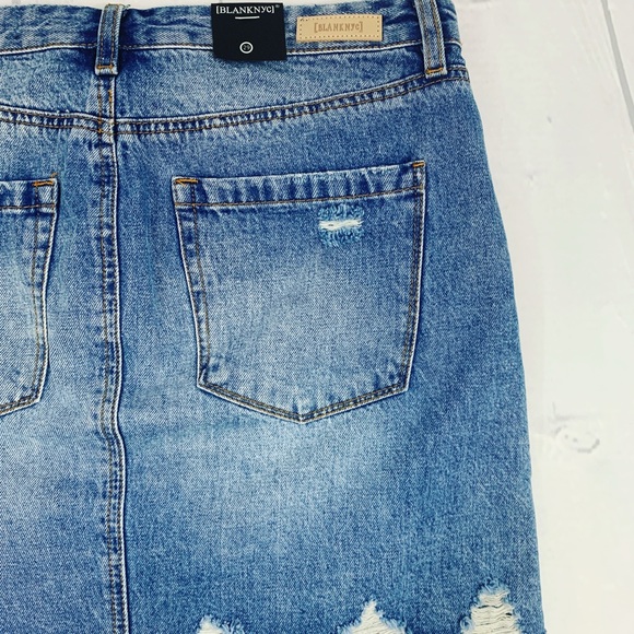 BLANK NYC Denim Jean Distressed Mini Skirt Sz 29 - Picture 9 of 11